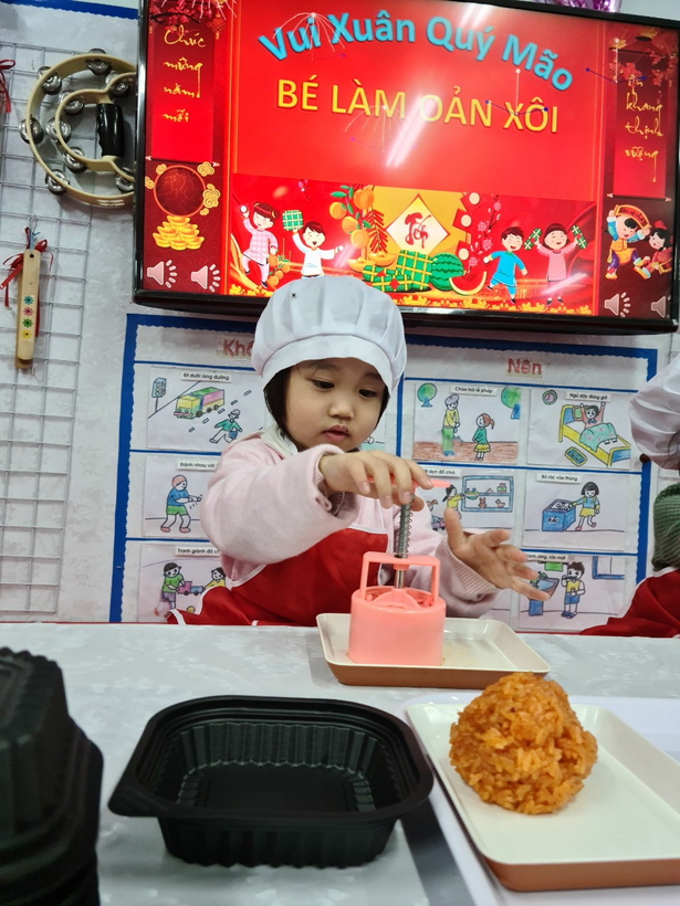 D:\Ảnh c5\xôi\z4031728582437_d6f3b9204e63e8b0c8c48c4d24c9ee09.jpg