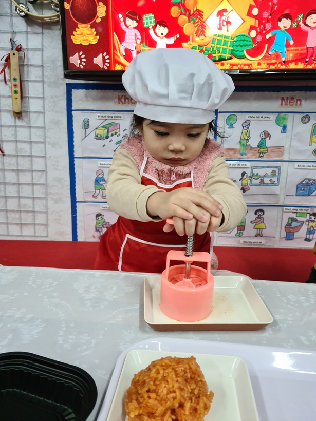 D:\Ảnh c5\xôi\z4031729251147_b25aefcacc243e4547fed6ebd3b27d66.jpg