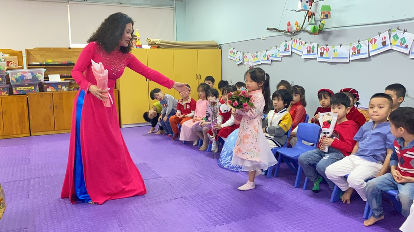 C:\Users\Administrator\Desktop\viet bai\z4170570749719_dc46d769795fe2004972f8ff99094453.jpg