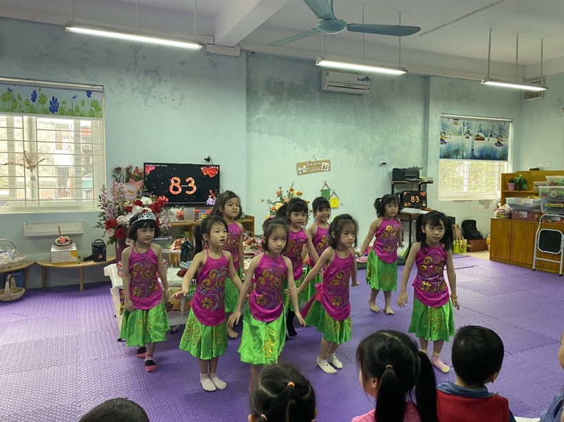 C:\Users\Administrator\Desktop\viet bai\z4170479507331_c8c8eb8c8c3ac104a96fe431b0934a97.jpg