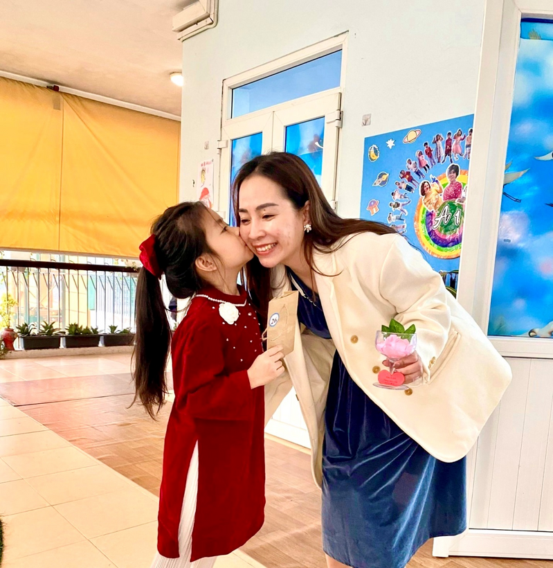 C:\Users\Administrator\Desktop\viet bai\z4170632976547_24732679f4abb14b0162579611871564.jpg