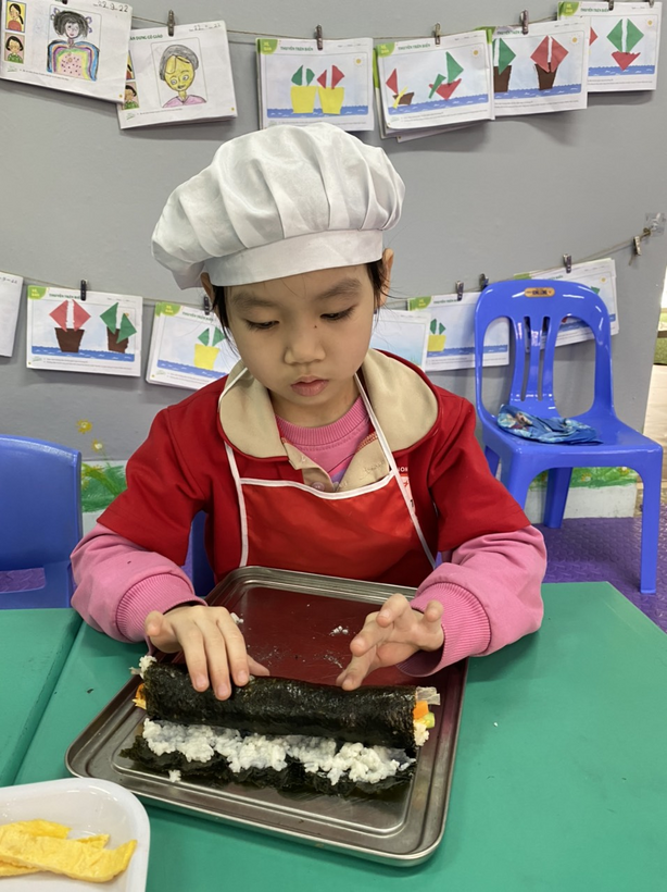 C:\Users\Admin\Desktop\Huế thi giỏi\z4195356418443_90b5ec6ddd3c8a1818342c073f68411e.jpg