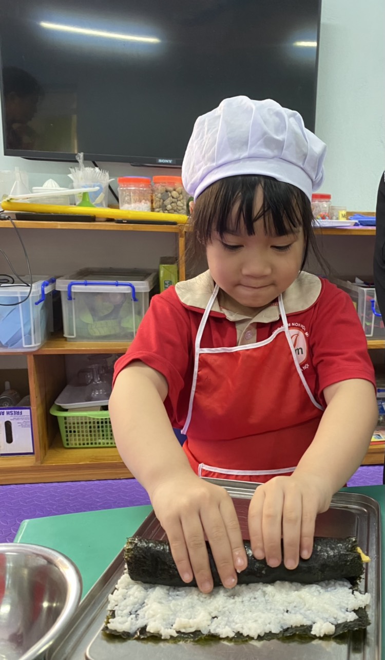 C:\Users\Admin\Desktop\Huế thi giỏi\z4195356375095_8b89b0aafaa4900e23da4a04d6991fa0.jpg