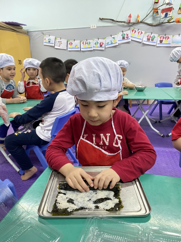 C:\Users\Admin\Desktop\Huế thi giỏi\z4195356394416_c48a14d304a2f7374217cfb38bfac4dd.jpg