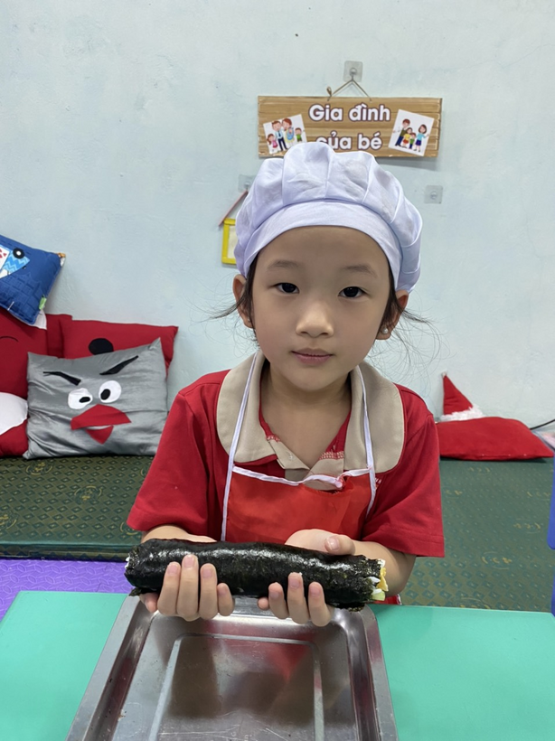 C:\Users\Admin\Desktop\Huế thi giỏi\z4195356405889_c2570270bb48b5d0055fadcdbbae63d0.jpg