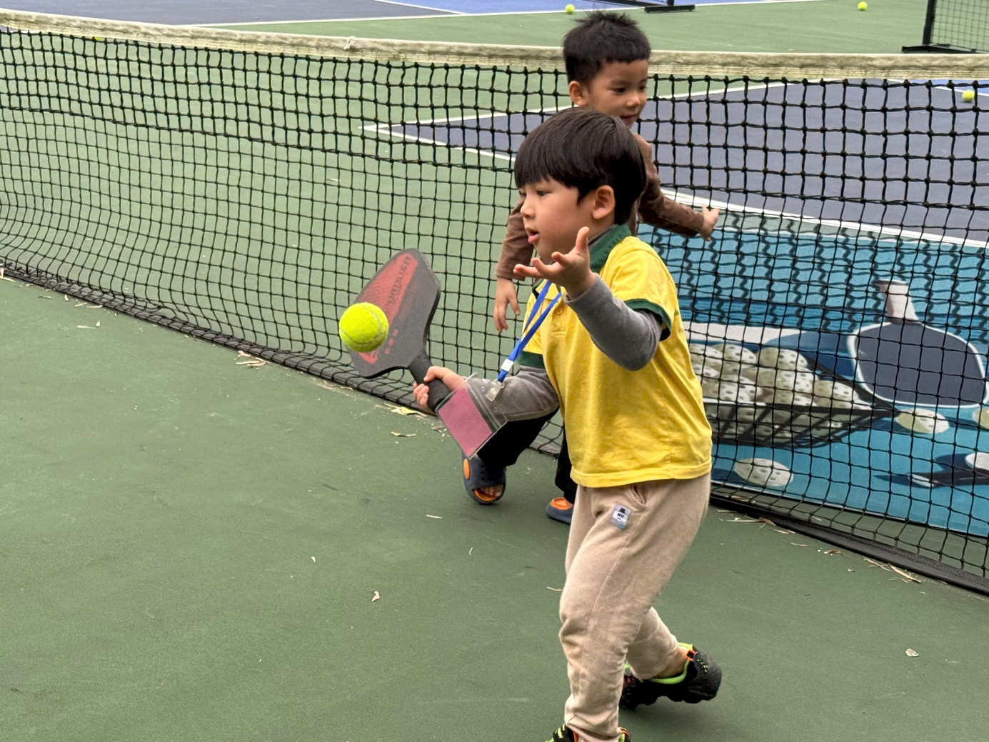 Ảnh có chứa người, trận đấu thể thao, ngoài trời, thể thao
Nội dung do AI tạo ra có thể không chính xác.